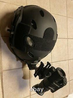 Pvs 14 Digital with helmet mount still new used once or twice