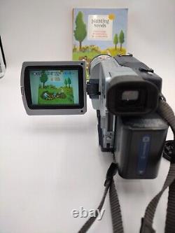 Sony DCR-TRV530 Digital8 Hi8 Video8 8mm Camcorder Bundle Tested Working NICE