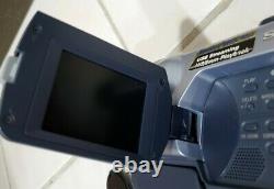 Sony vintage Japan Digital8 DCR-TRV350 Handycam Night vision 700 Zoom Camcorder