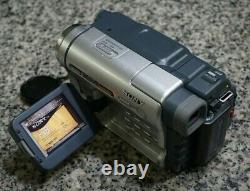 VTG Sony Handycam DCR-TRV260 Digital8 8mm Camcorder NTSC 20x With Extras Tested FS