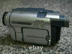 Vtg Sony Handycam Dcr-trv260 Digital8 Caméscope 8mm Ntsc 20x Avec Extras Testé Fs